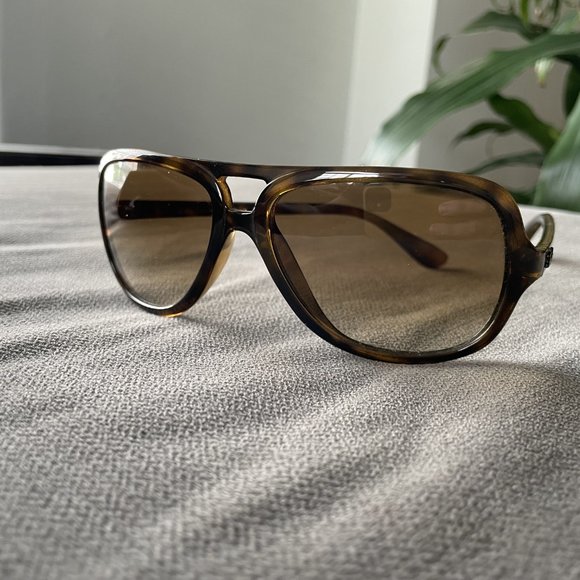 Gorgeous Brown Ray Ban Aviator Sunglasses, BRAND SPANKING NEW!! - Picture 11 of 13